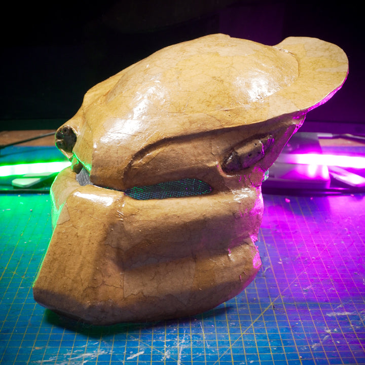 PLANTILLAS Casco Predator (Nueva Versión) para bricolaje de cartón