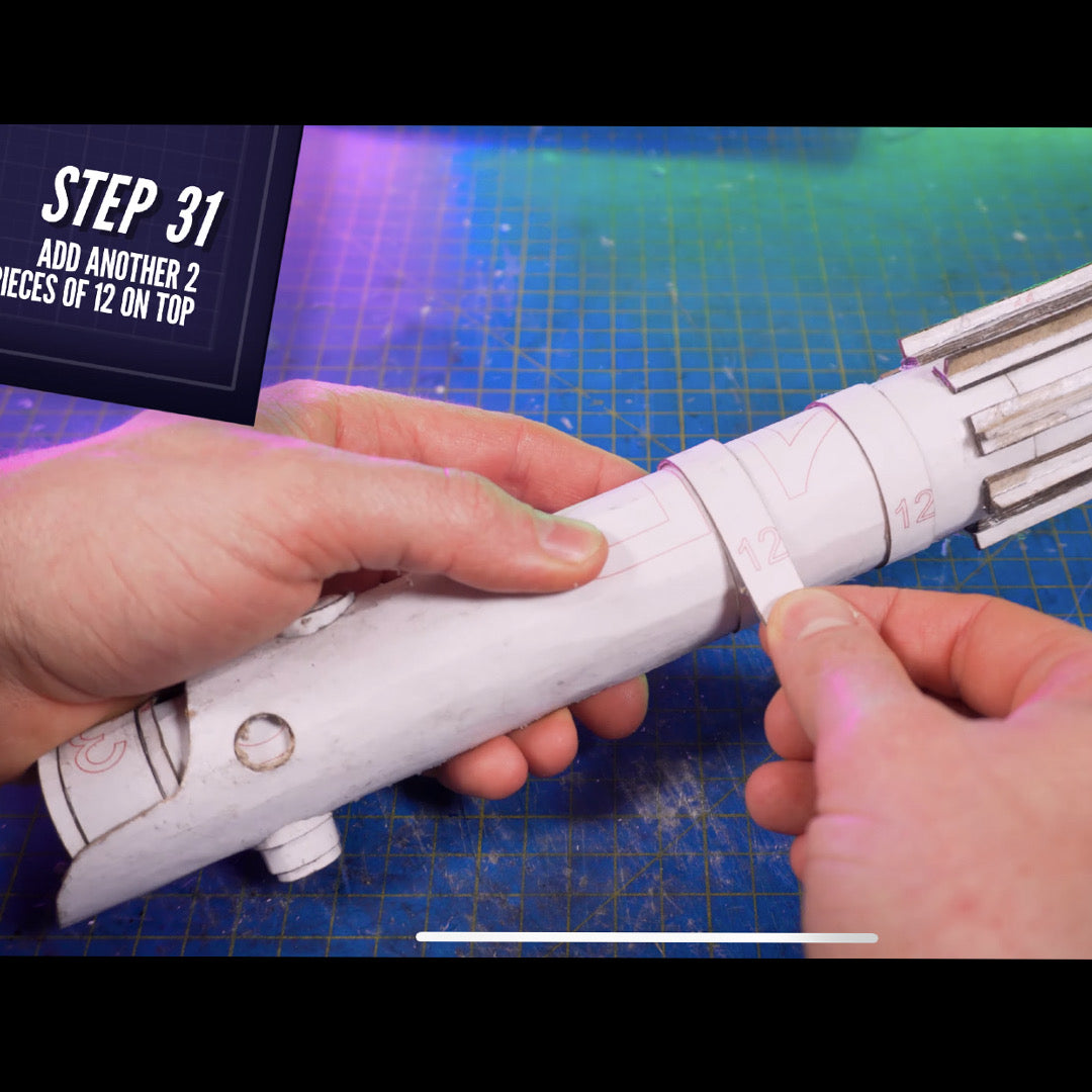 PLANTILLAS Sable de luz de Anakin para bricolaje de cartón