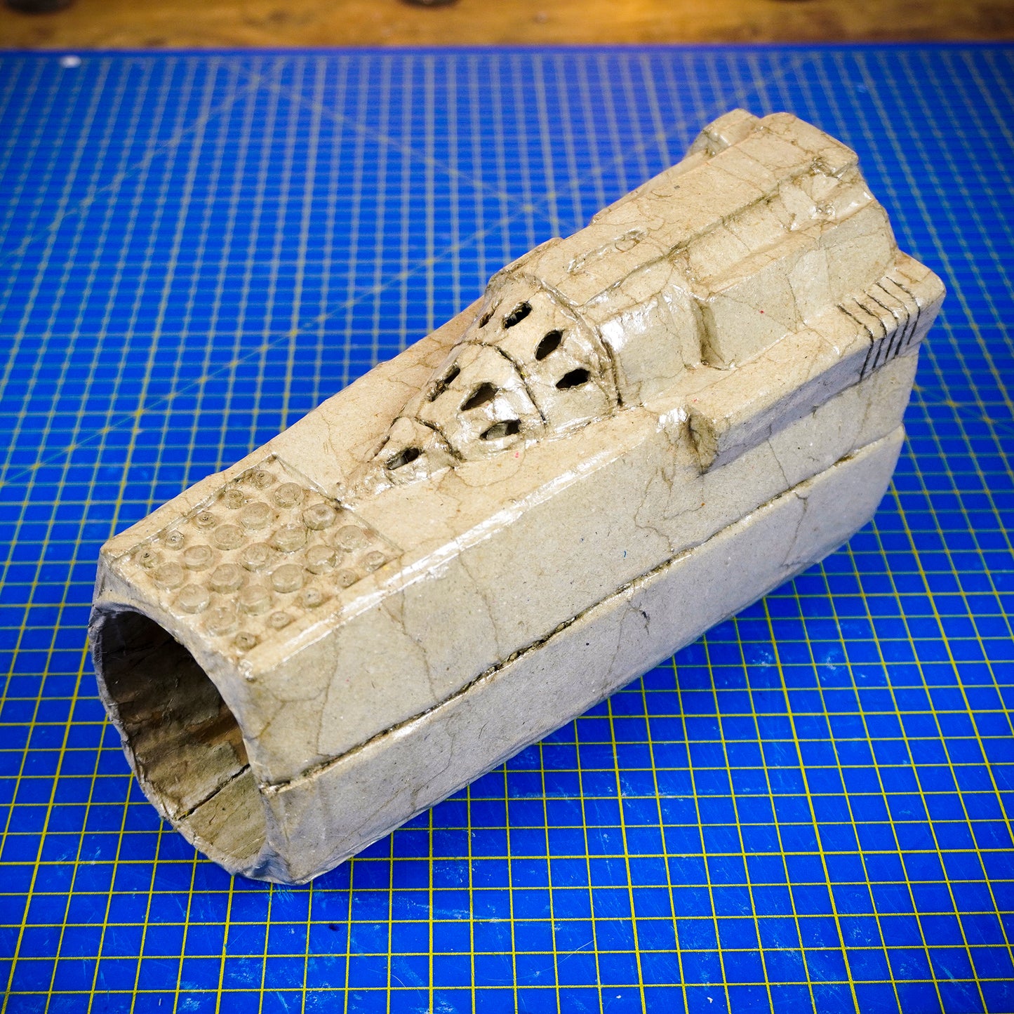 Mandalorian Wrist Gauntlets TEMPLATES for cardboard DIY
