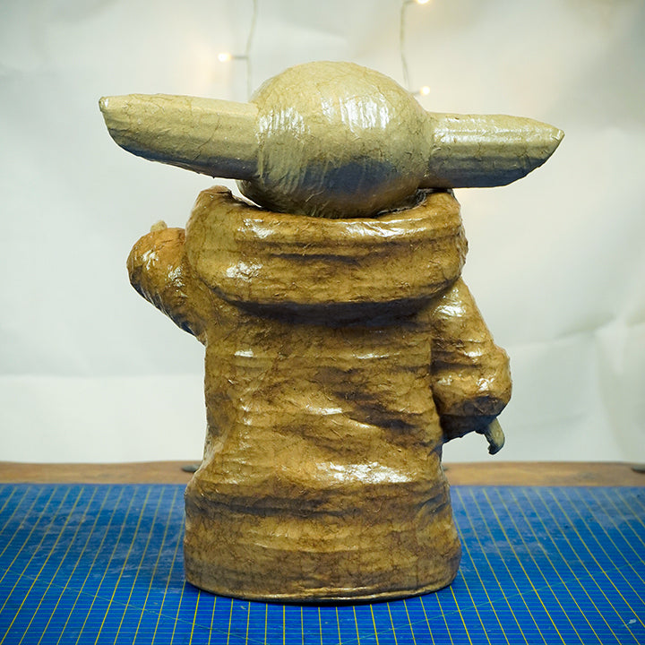 Plantillas de Baby Yoda (Grogu) para DIY de cartón