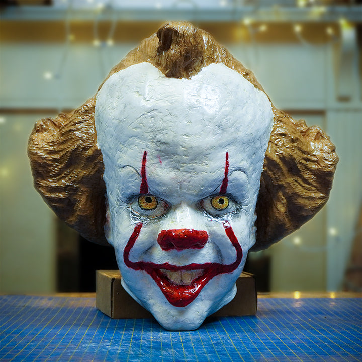 Plantillas de cabeza de Pennywise para DIY en cartón