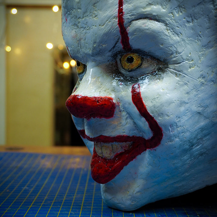 Plantillas de cabeza de Pennywise para DIY en cartón