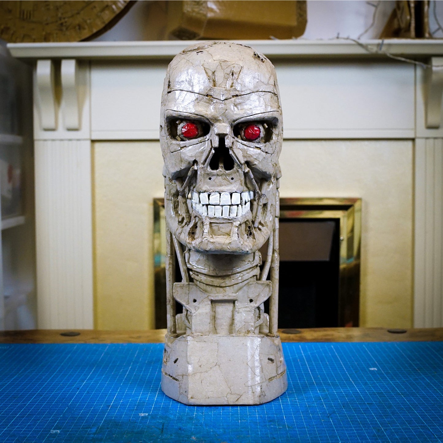 Plantillas de Cabeza de Terminator para DIY de cartón