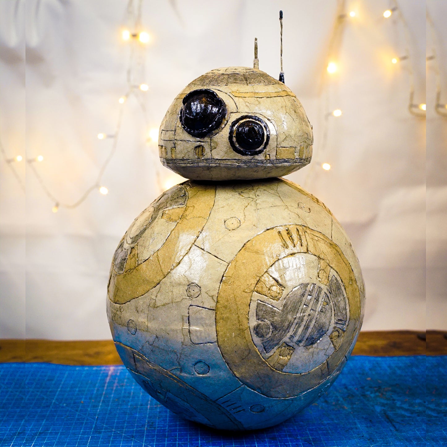 Plantillas de cartón BB8 para DIY de cartón